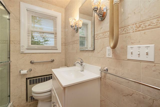 12 Bowen Street, Johnston, RI 02919