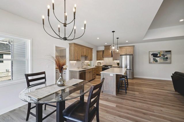 4082 Hanover Drive, Deforest, WI 53532