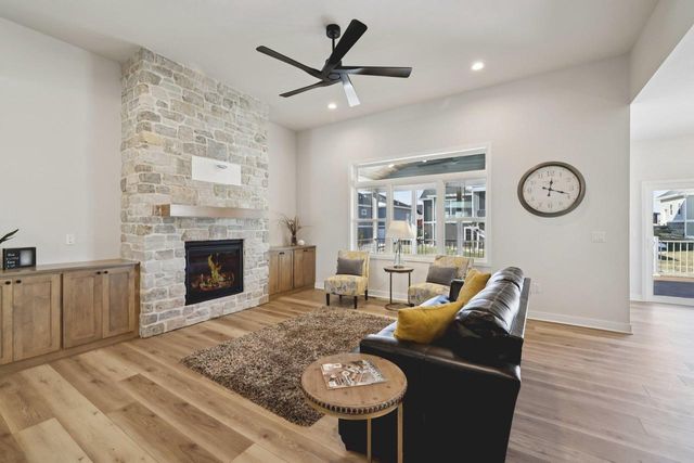 4082 Hanover Drive, Deforest, WI 53532