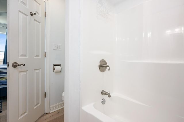963 Palmridge Drive, Crystal Beach, TX 77650