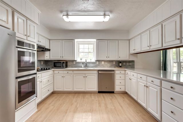 150 Guadalupe Drive, Mabank, TX 75156