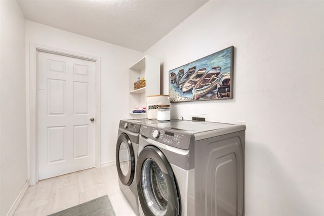 150 Guadalupe Drive, Mabank, TX 75156