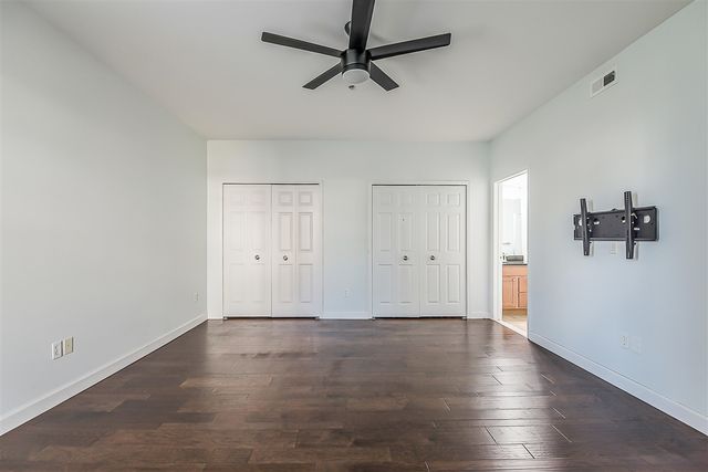 922 W Summerfield Glen Circle, Ann Arbor, MI 48103