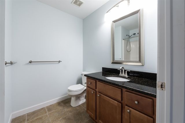 922 W Summerfield Glen Circle, Ann Arbor, MI 48103