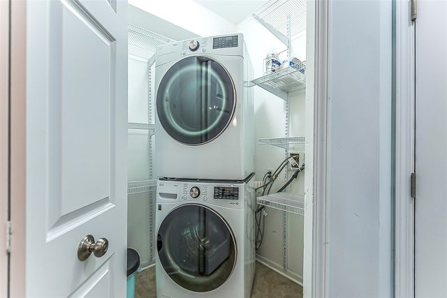 922 W Summerfield Glen Circle, Ann Arbor, MI 48103