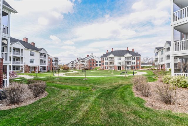 922 W Summerfield Glen Circle, Ann Arbor, MI 48103