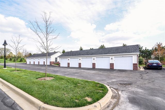 922 W Summerfield Glen Circle, Ann Arbor, MI 48103