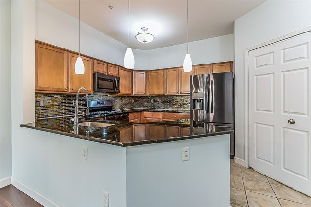 922 W Summerfield Glen Circle, Ann Arbor, MI 48103
