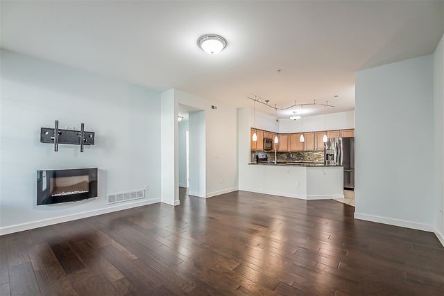 922 W Summerfield Glen Circle, Ann Arbor, MI 48103