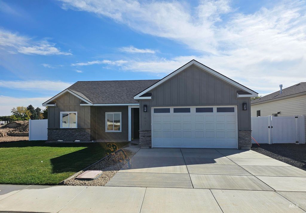 3064 Capricorn Ave, Twin Falls, ID 83301