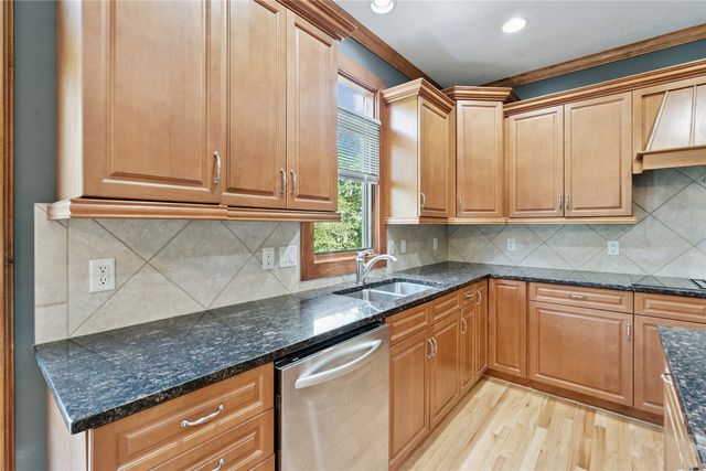 3703 149th Street, Urbandale, IA 50323