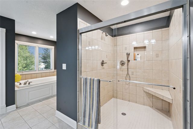 3703 149th Street, Urbandale, IA 50323