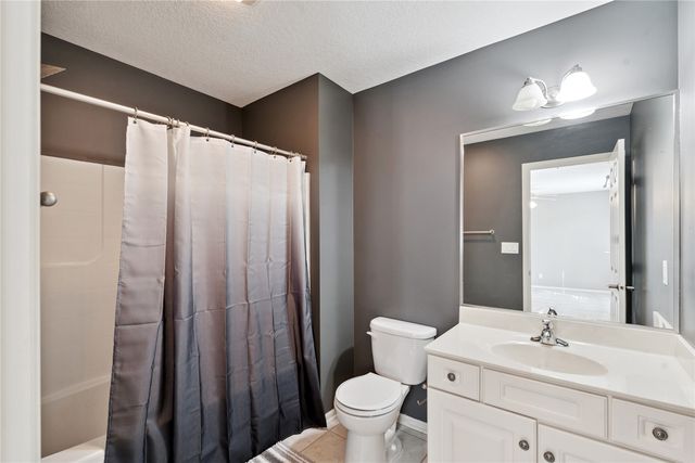3703 149th Street, Urbandale, IA 50323