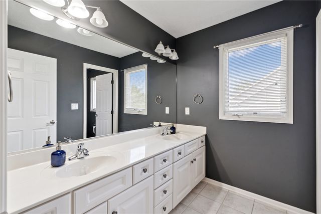 3703 149th Street, Urbandale, IA 50323