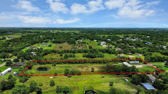 5793 Pearson Road, Santa Fe, TX 77517