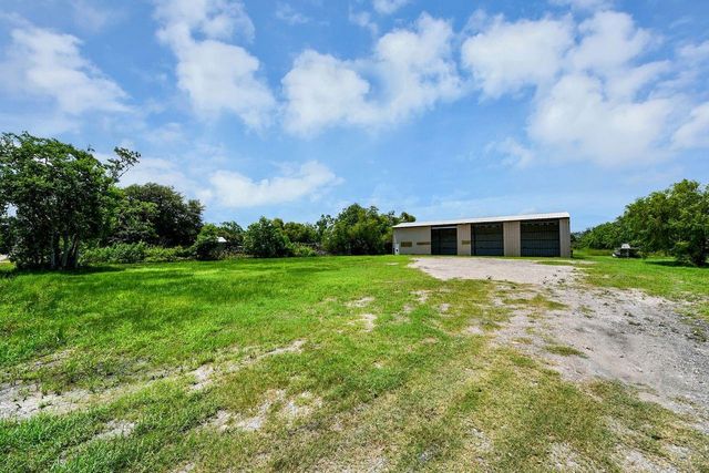 5793 Pearson Road, Santa Fe, TX 77517