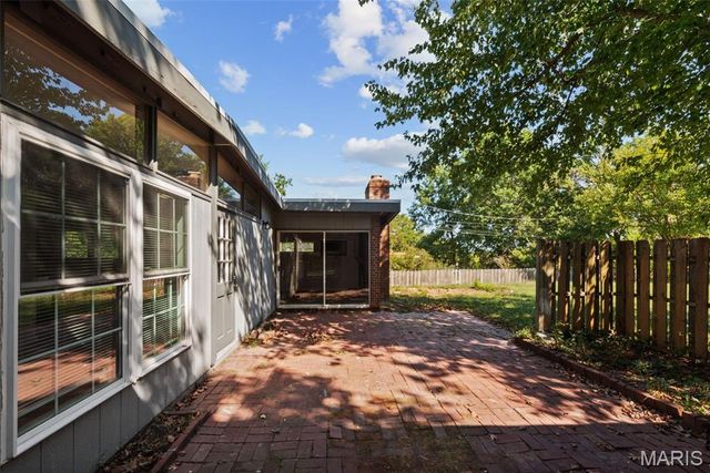 2463 Saint Giles Road, Unincorporated, MO 63122