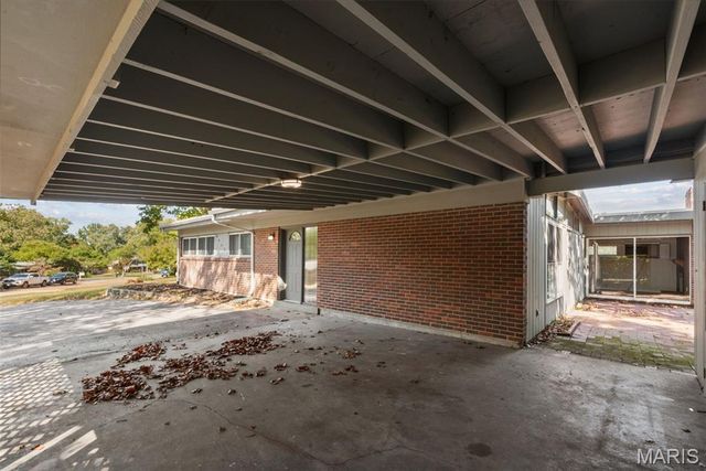 2463 Saint Giles Road, Unincorporated, MO 63122