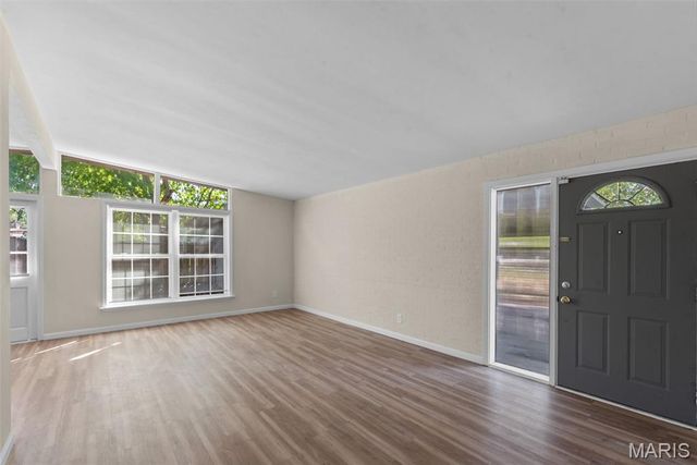 2463 Saint Giles Road, Unincorporated, MO 63122