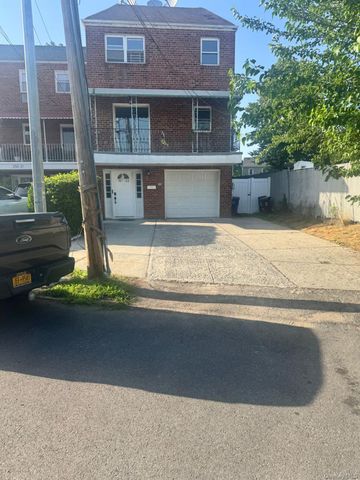 25023 88th Road 2R, Bellerose, NY 11426