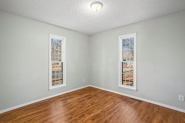 3122 W Edward Street, Springfield, MO 65810