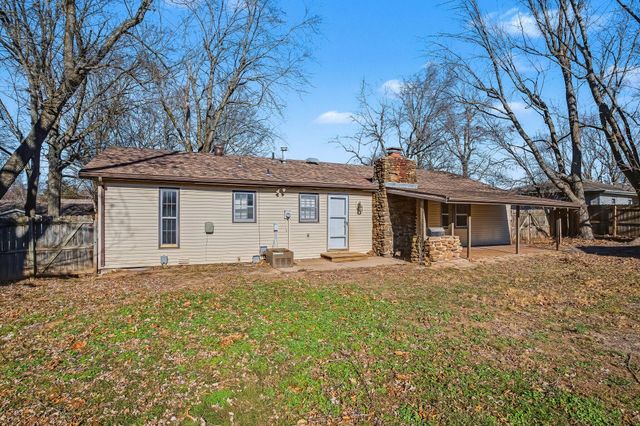 3122 W Edward Street, Springfield, MO 65810