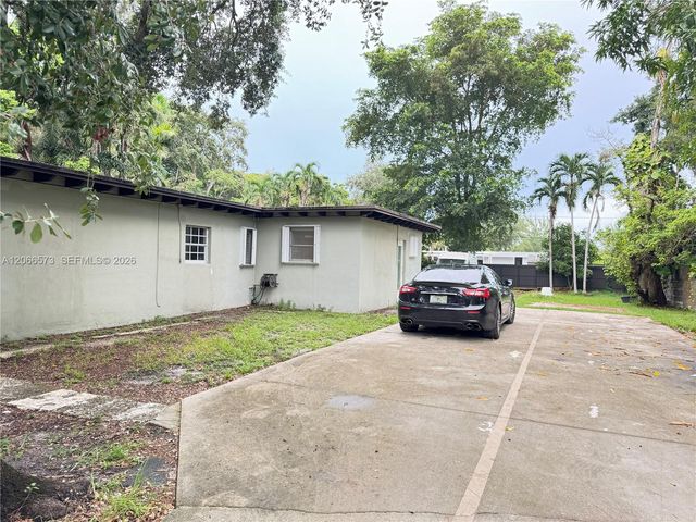 1543 NE 144th Street 1, Miami, FL 33161