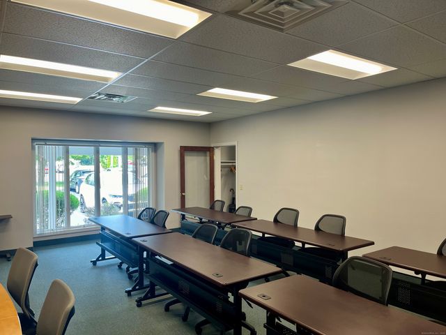 666 Boston Post Road 3, Guilford, CT 06437