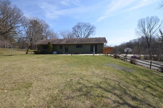 W9498 Highway 18, Cambridge, WI 53523