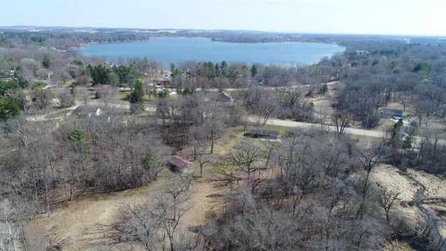 W9498 Highway 18, Cambridge, WI 53523