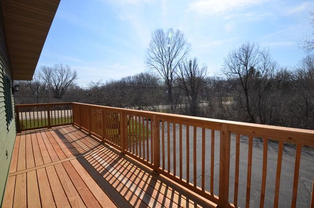 W9498 Highway 18, Cambridge, WI 53523