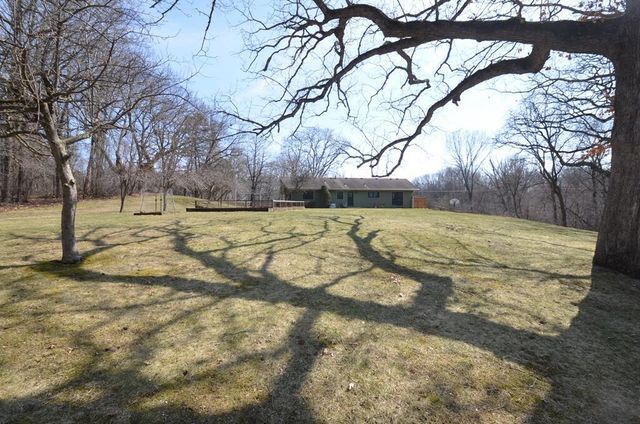 W9498 Highway 18, Cambridge, WI 53523