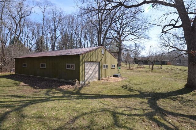 W9498 Highway 18, Cambridge, WI 53523