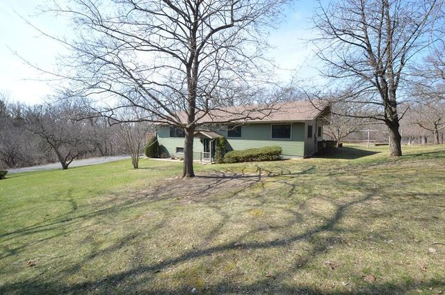 W9498 Highway 18, Cambridge, WI 53523