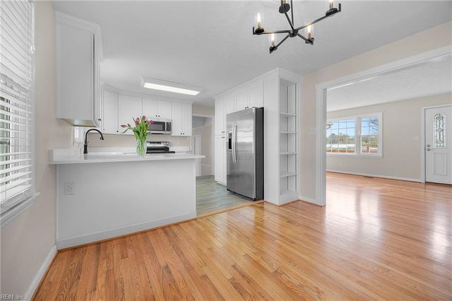 5905 Knotts Neck RD, Suffolk, VA 23435