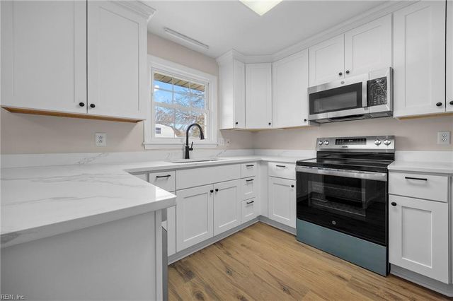 5905 Knotts Neck RD, Suffolk, VA 23435