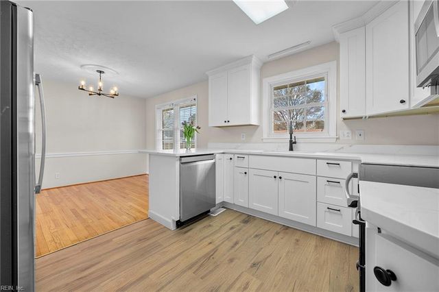 5905 Knotts Neck RD, Suffolk, VA 23435