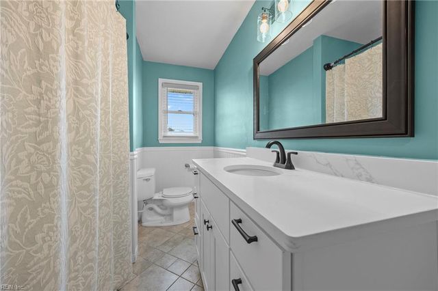 5905 Knotts Neck RD, Suffolk, VA 23435