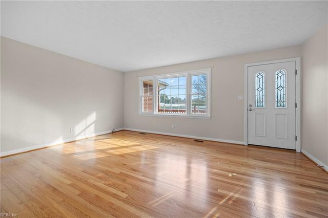 5905 Knotts Neck RD, Suffolk, VA 23435