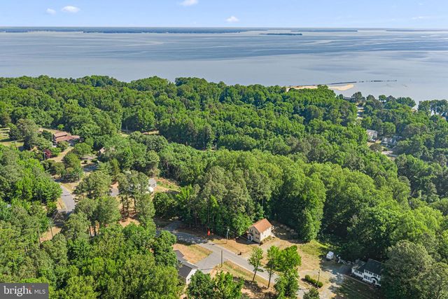 54 BAY POINTE DRIVE, Montross, VA 22520