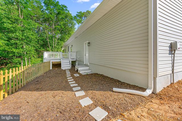 54 BAY POINTE DRIVE, Montross, VA 22520