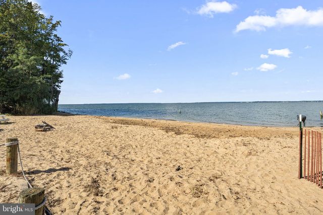 54 BAY POINTE DRIVE, Montross, VA 22520