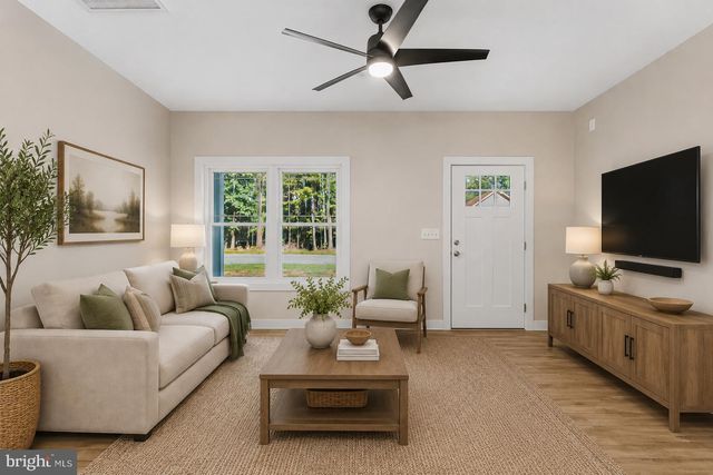 54 BAY POINTE DRIVE, Montross, VA 22520