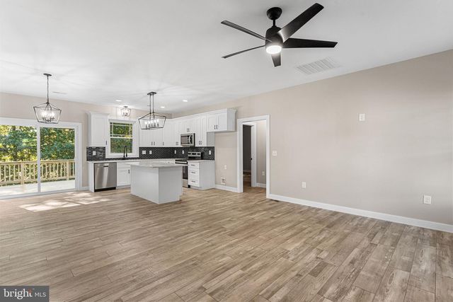 54 BAY POINTE DRIVE, Montross, VA 22520