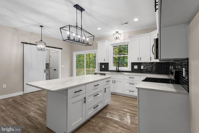 54 BAY POINTE DRIVE, Montross, VA 22520