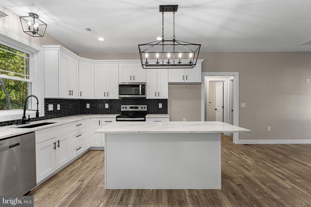 54 BAY POINTE DRIVE, Montross, VA 22520
