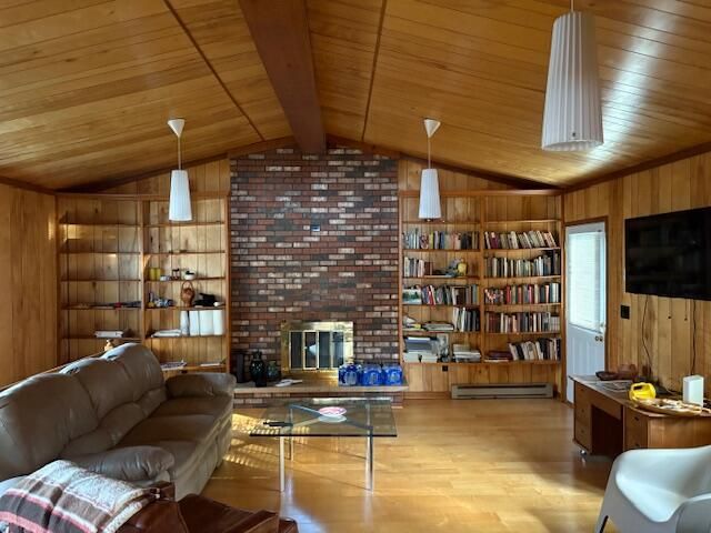 59388 41st Street, Paw Paw, MI 49079