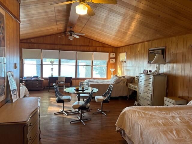 59388 41st Street, Paw Paw, MI 49079