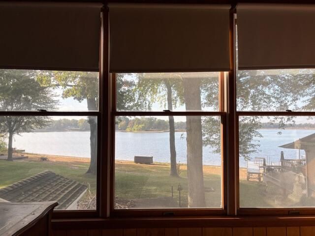 59388 41st Street, Paw Paw, MI 49079