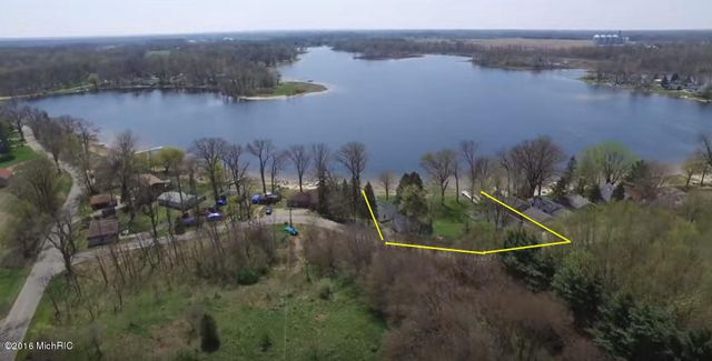 59388 41st Street, Paw Paw, MI 49079